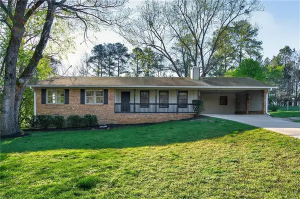 4031 Chestnut Drive, Flowery Branch, GA 30542