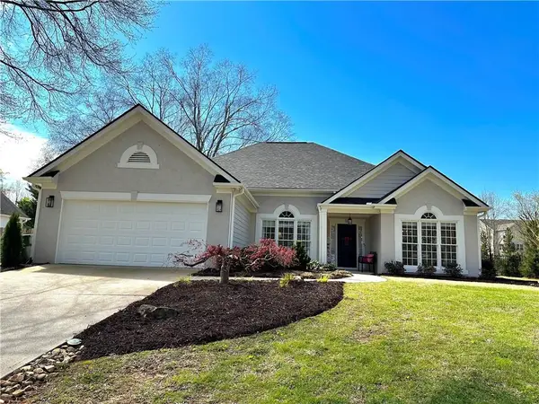 5220 Jonathans Way, Cumming, GA 30040