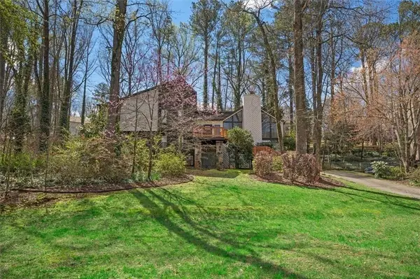 Address Withheld By Seller, Roswell, GA 30075