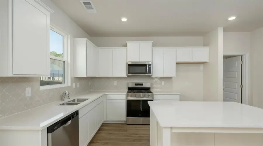 47 Weymouth Drive, Locust Grove, GA 30248 - #3