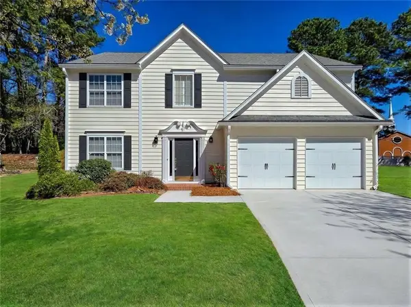 1010 Hidden Pond Lane, Roswell, GA 30075