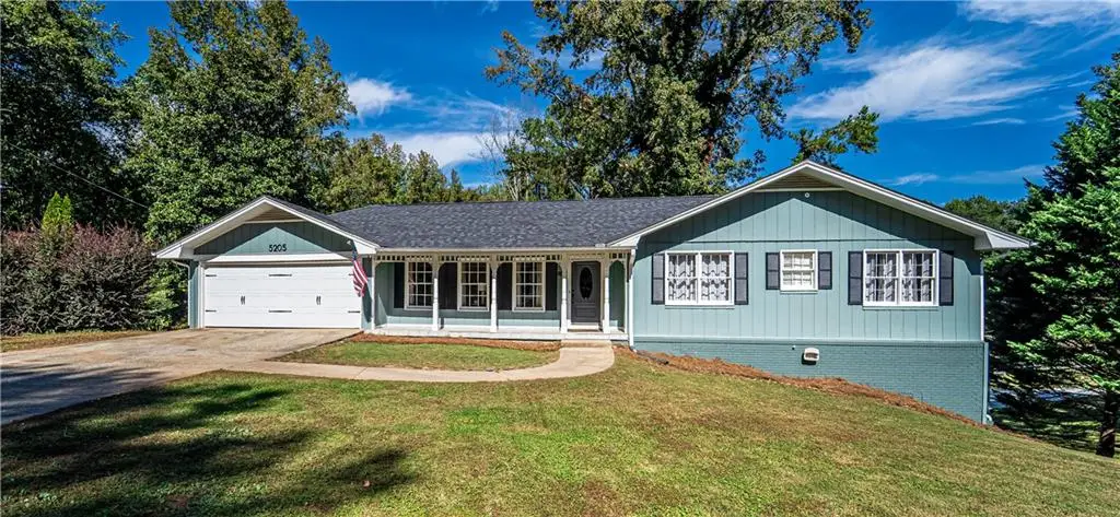 5205 Corinth Circle, Stone Mountain, GA 30087 - #1