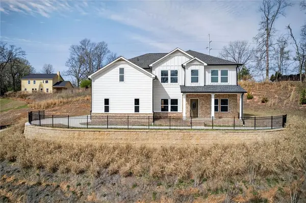 1226 Bloomsbury Lane, Gainesville, GA 30501