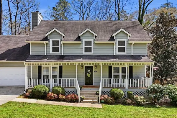 4922 Willow Creek Drive, Woodstock, GA 30188