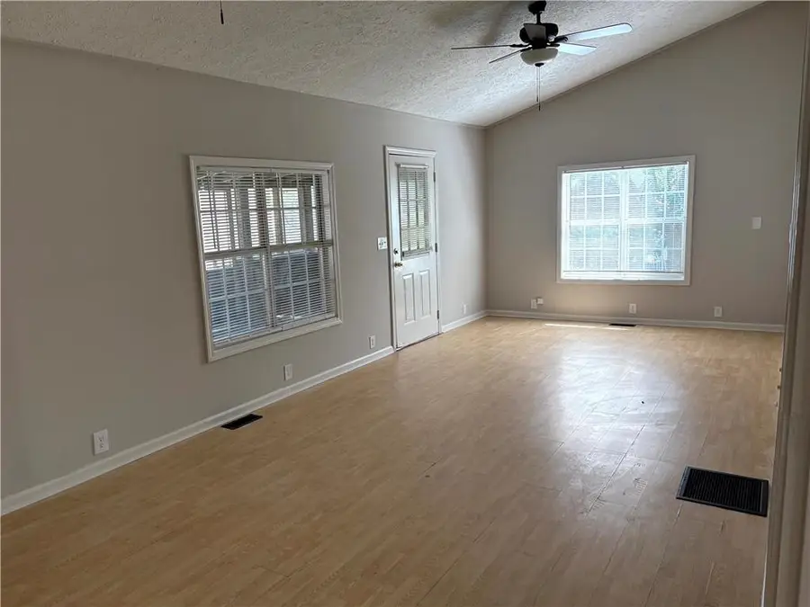 440 Cherry Street Se, Acworth, GA 30102 - #3