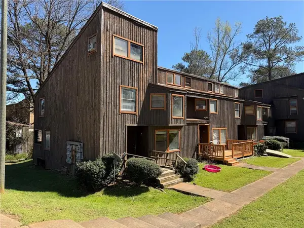 2764 Shellbark Road, Decatur, GA 30035