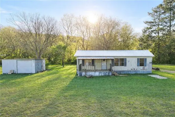 10 Farm Road, Taylorsville, GA 30178