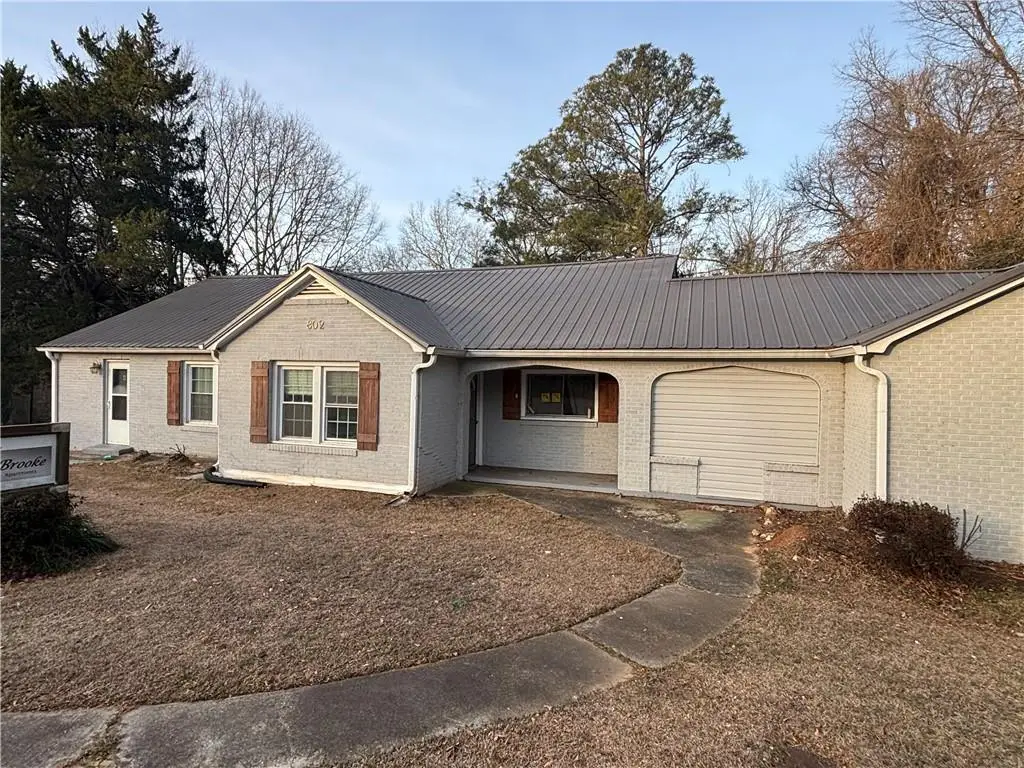 802 N Park St Highway, Carrollton, GA 30117 - #1