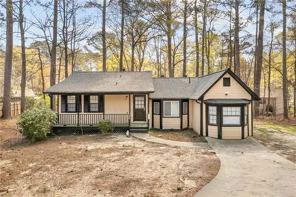 1038 River Bend Court, Riverdale, GA 30296