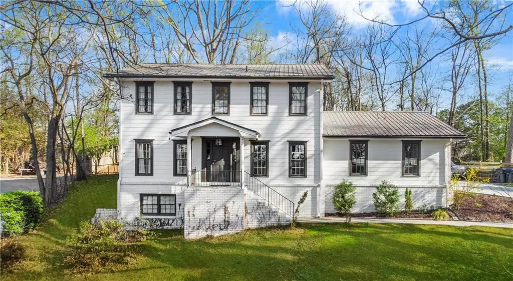 813 Lakeshore Drive, Berkeley Lake, GA 30096 - #1