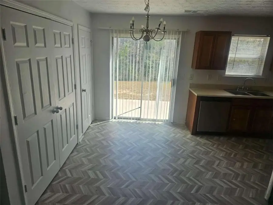 9432 Lakeview Road, Union City, GA 30291 - #3