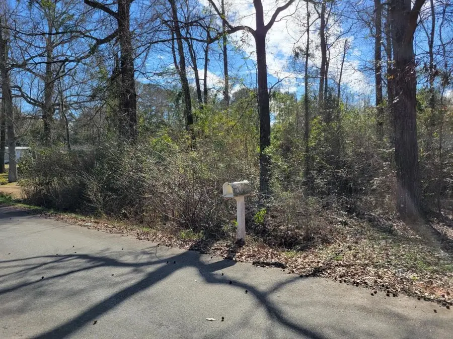 112 Floyd Avenue, Milledgeville, GA 31061 - #2