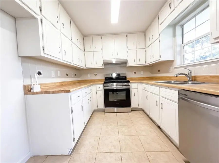 227 Brown Acres Road, Griffin, GA 30224 - #2