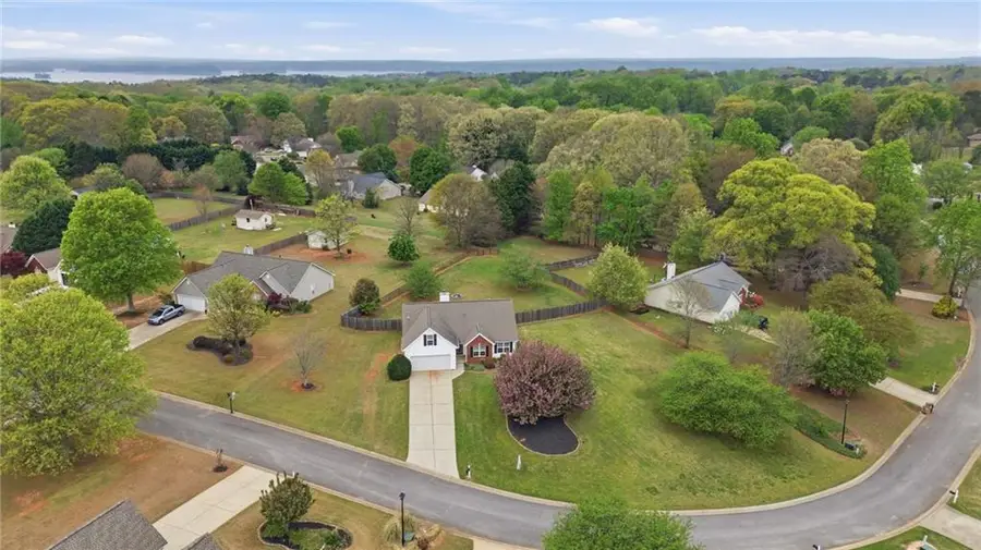 5828 Meadowfield Trace, Flowery Branch, GA 30542 - #2