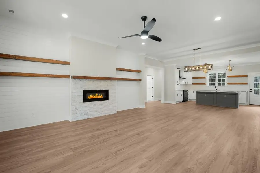 764 Everett Springs Road Ne, Calhoun, GA 30701 - #3