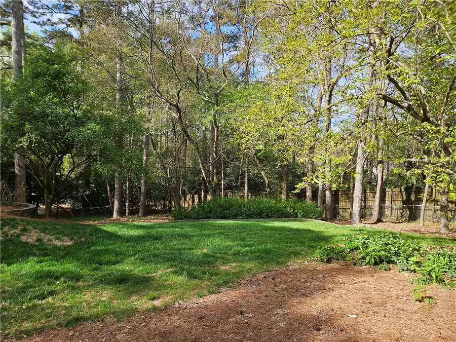 5465 Trowbridge Drive, Dunwoody, GA 30338 - #3