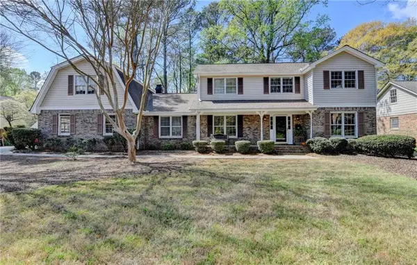 861 Maxie Ln, Lawrenceville, GA 30044