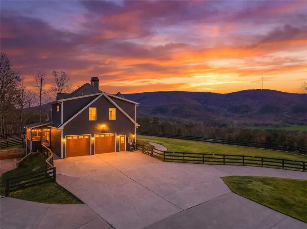 463 E Valley Road Ne, Rydal, GA 30171 - #1