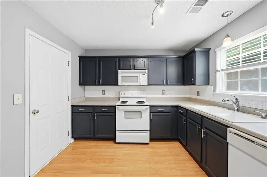 222 Fox Creek Boulevard, Woodstock, GA 30188 - #3