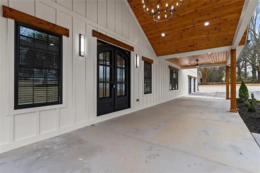 11505 Elkins Road, Roswell, GA 30076 - #2