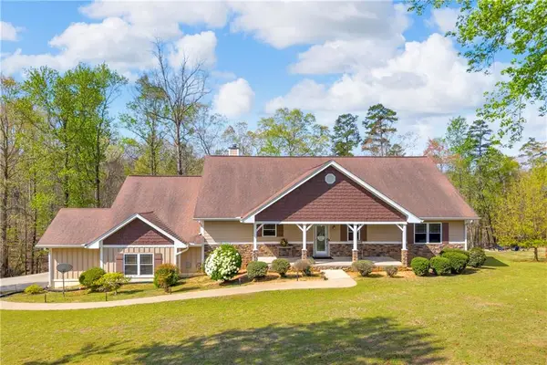 35 Villa Court, Hartwell, GA 30643