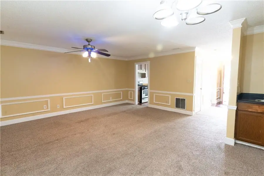 1024 Oaks Parkway Se, Smyrna, GA 30082 - #3