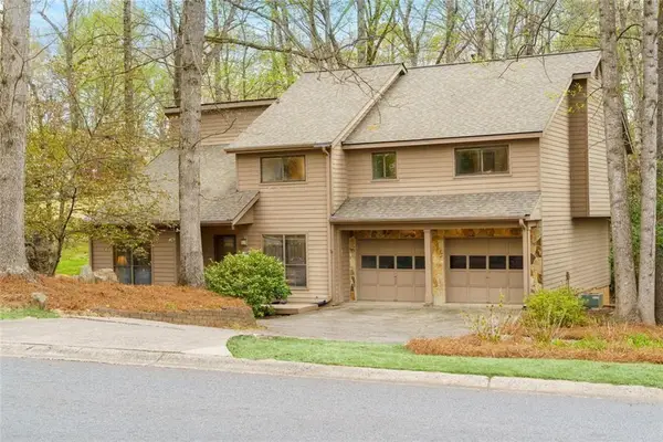 2252 Chimney Springs, Marietta, GA 30062