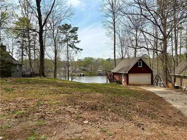 139 E Bearcreek Rd, Eatonton, GA 31024