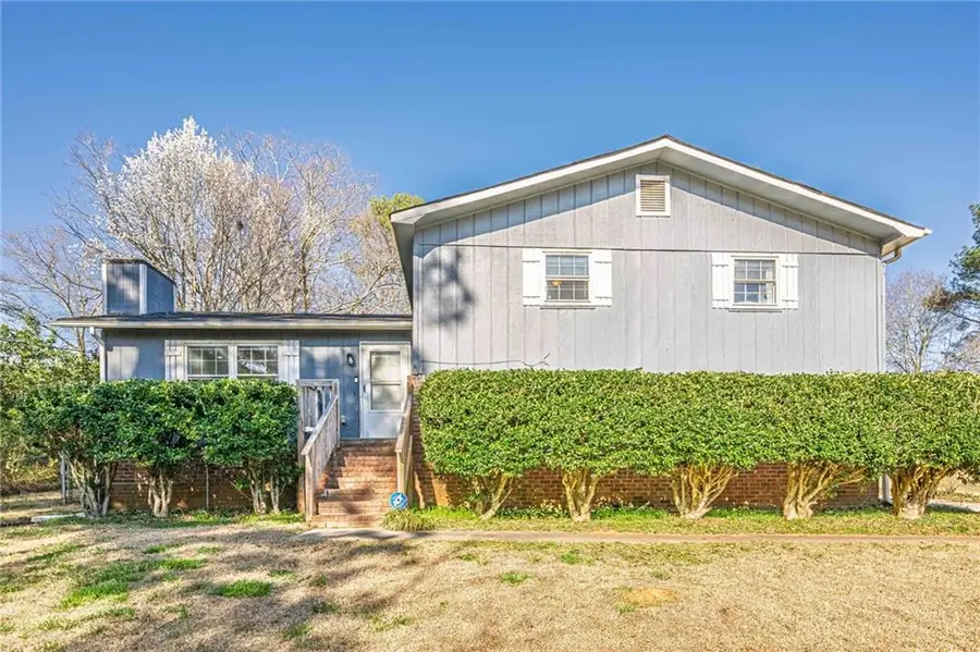 3006 Deshong Drive, Stone Mountain, GA 30087 - #2