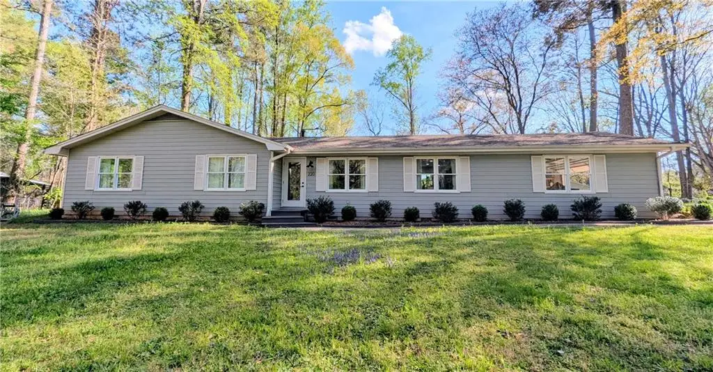 220 Burnie Road, Woodstock, GA 30188 - #1