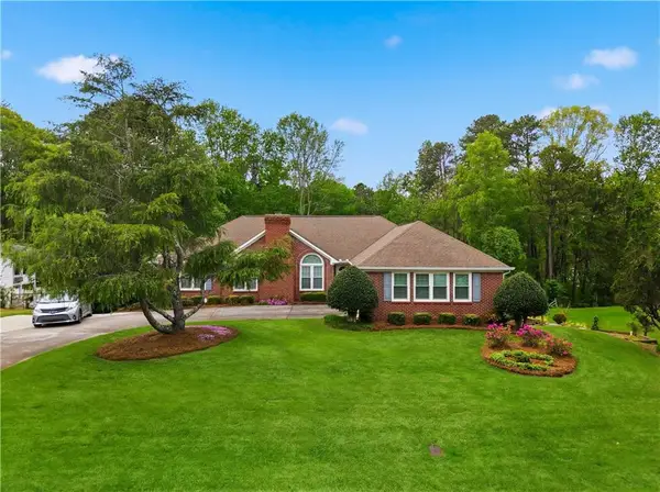 3120 Lakecrest Drive, Dacula, GA 30019