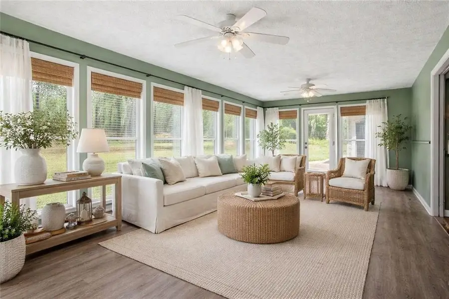 113 Colonial Ct, Lagrange, GA 30240 - #2