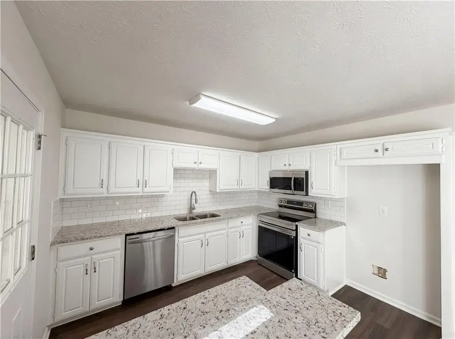 416 Busby Lane, Winder, GA 30680 - #2