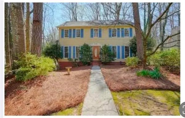 4241 Glenforest Way Ne, Roswell, GA 30075