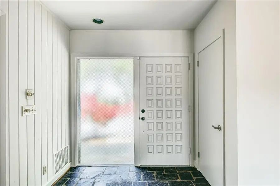 378 Hillside Drive Nw, Atlanta, GA 30342 - #3