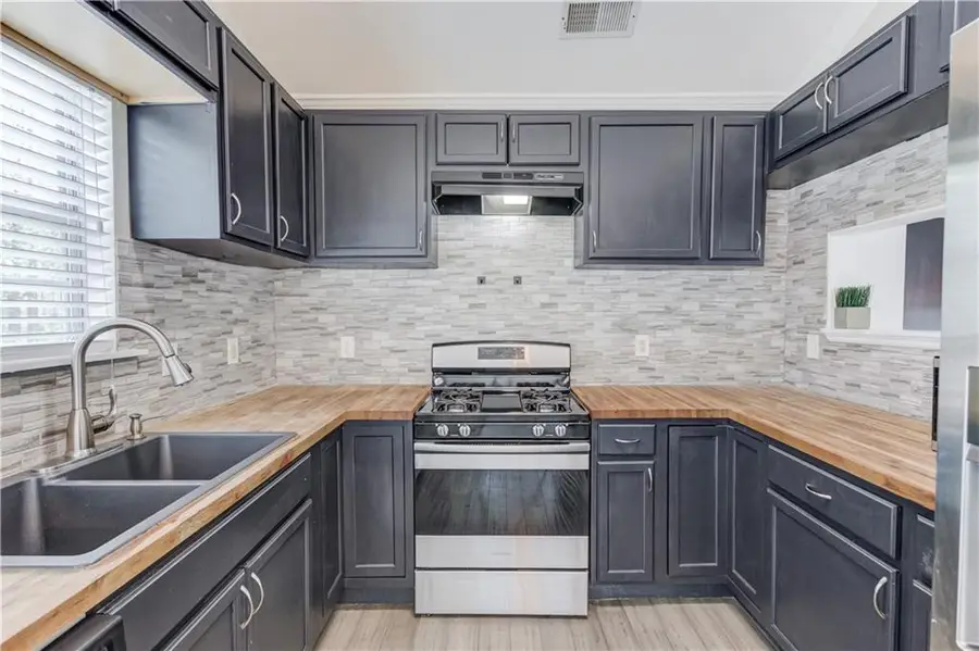 865 Stonebridge Park Circle, Lithonia, GA 30058 - #3