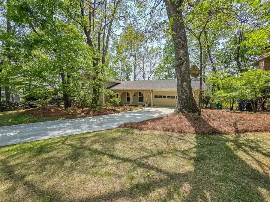 5385 Seaton Way, Dunwoody, GA 30338 - #2