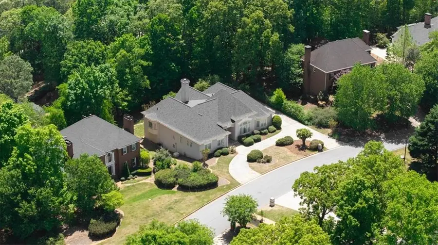 7805 N Spalding Lake Drive, Sandy Springs, GA 30350 - #2