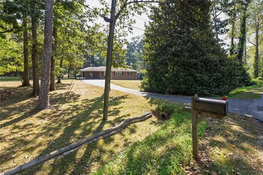 1589 Hammond Woods Sw, Marietta, GA 30008 - #3
