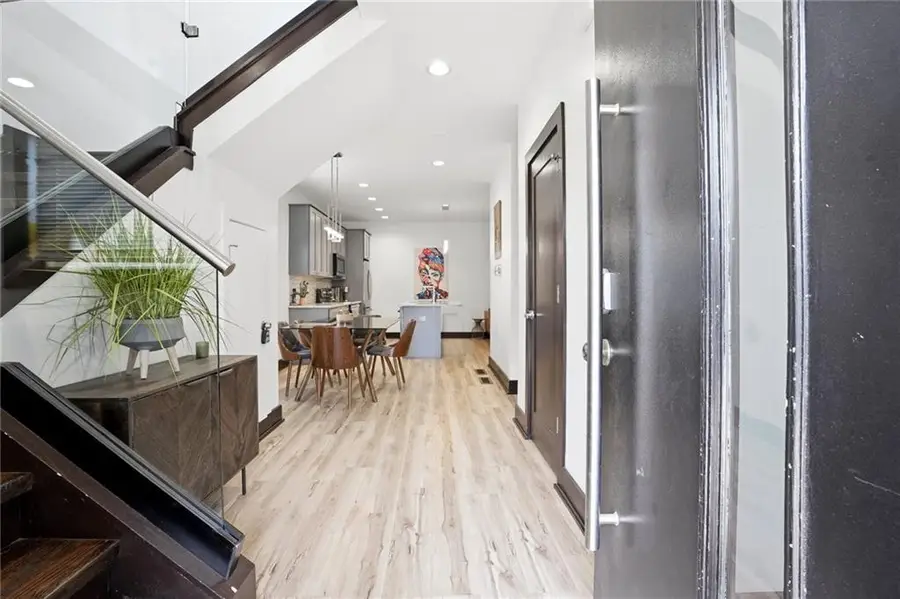 1076 Center Street Nw, Atlanta, GA 30318 - #2