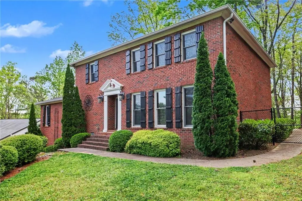 205 Marsh Glen Point, Atlanta, GA 30328 - #1