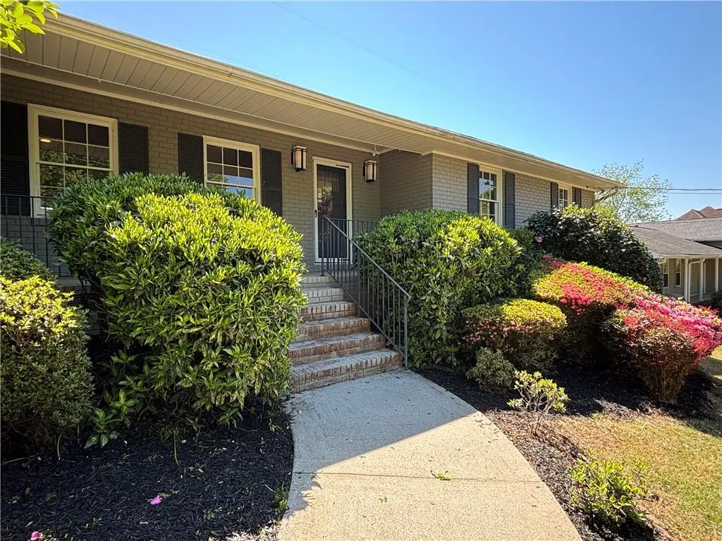 2471 Kingsland Drive, Dunwoody, GA 30360 - #1