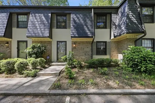 225 Triumph Drive Nw, Atlanta, GA 30327
