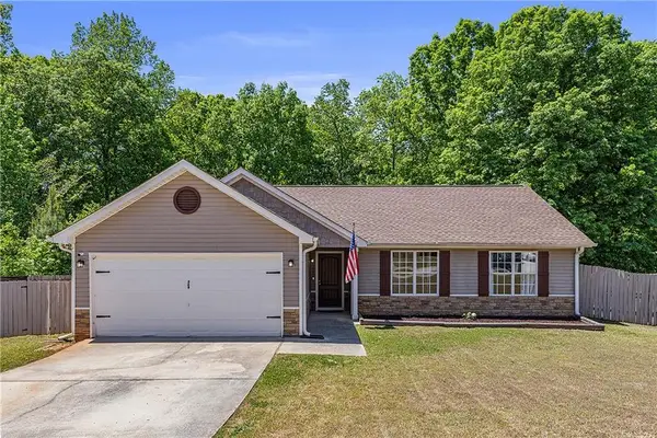 180 Creekside Drive, Grantville, GA 30220