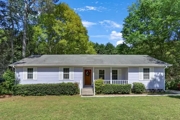 1121 Granite Lane, Loganville, GA 30052