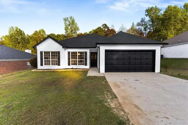 10322 Deep Creek Cv, Union City, GA 30291