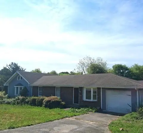 123 W Main Street W, Kingston, GA 30145