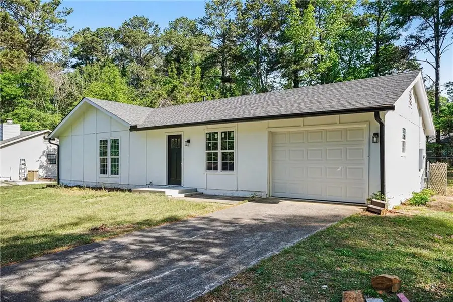 8984 Bentwood Lane, Riverdale, GA 30274 - #2