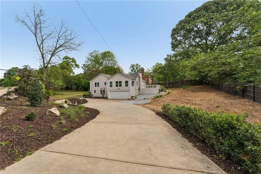 1989 Mount Vernon Road, Dunwoody, GA 30338 - #2