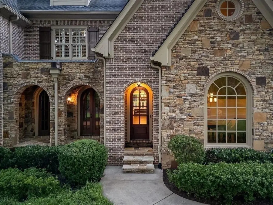 4304 Berkford Circle Ne, Brookhaven, GA 30319 - #3